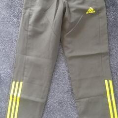 アディダスジャージの画像