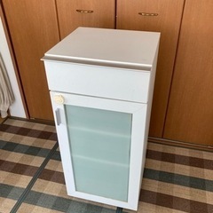 電話台