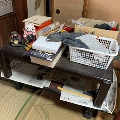 テーブル　座卓　差し上げます　残り4枚目の座卓2つの画像