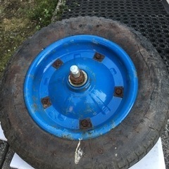 差し上げます。運搬用一輪車タイヤ中古