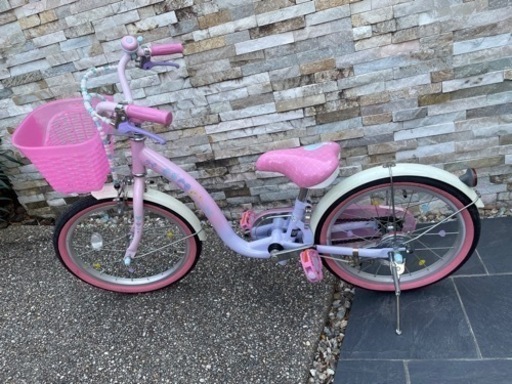 子供用自転車　14から18インチ　ピンク　ヘルメット付