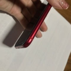 【値下げ】【美品】iPhone SE2 128㎇ レッド simフリーの画像