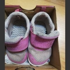 赤ちゃん靴　ピンク　アシックス　11.5