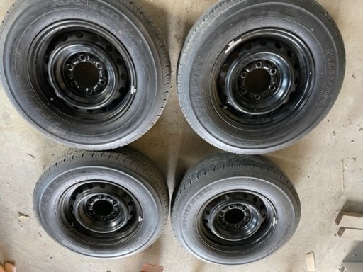 ハイエース200系純正スチールホイールタイヤセット