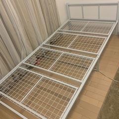 ニトリのベッドフレーム（シングル）の画像