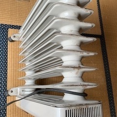 オイルヒーター　デロンギ　動作するジャンク　無料の画像