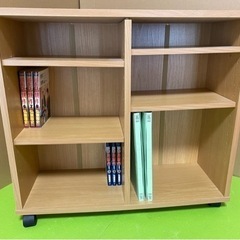 ①これは便利‼️ 押入れ収納ラック／フリーワゴン(本棚)