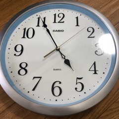 壁掛け時計　CASIO QUARTZ