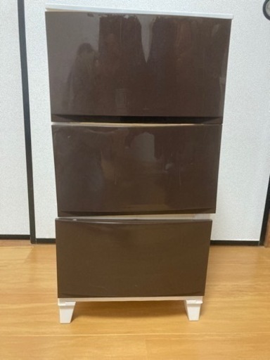 【カラーボックス】幅34 cm X 奥行き42 cm X 高さ68 cm
