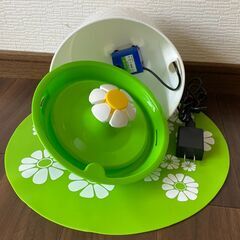 ペットの自動水やり器 （美品）の画像