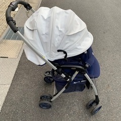 アップリカ　ラクーナライト　ベビーカーの画像