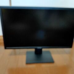 液晶ディスプレイ23型