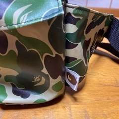 bape カモ柄 ウエストポーチ サコッシュ ボディバッグの画像