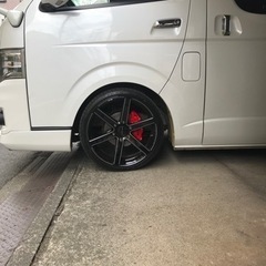 ハイエース　バッドラッカー　20インチ