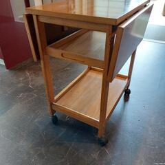 キャスター付きワゴン　引き渡し予定者決定の画像