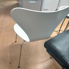 G5369　スタッキングチェア　Fritz Hansen　カード利用可能　家具　送料A　プラクラ南9条店 G5369 スタッキングチェア Fritz Hansen カード利用可能 家具