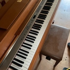 電子ピアノ