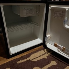 一つ扉の冷蔵庫の画像