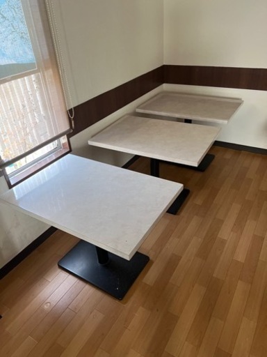 テーブル　2台セット