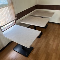 テーブル　2台セット
