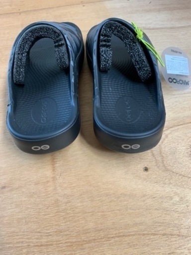 ウーフォス OOFOS リカバリーサンダル BlackCamo 26.0cm