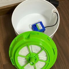 ペットの自動水やり器 （美品）の画像