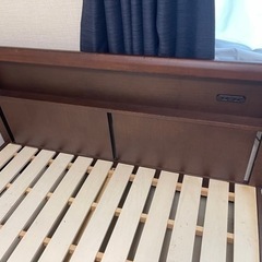ダブルベットフレームの画像