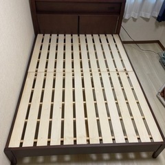 ダブルベットフレームの画像