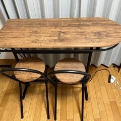 カウンターテーブルの画像