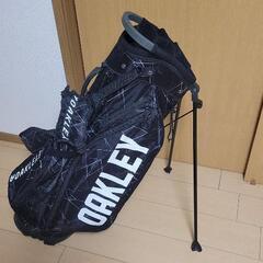 他サイトにて売り切れました！オークリー 軽量スタンド式キャディバッグ