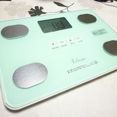 （お渡し者様が決まりましたので質問を終了させていただきます）タニタ体組成体重計FITFCANT中古美品１７年製の画像