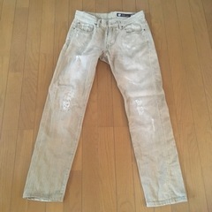 New York Tapered ダメージジーンズ