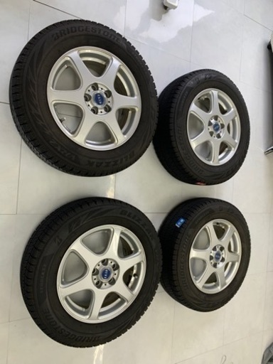 スタッドレスタイヤ　ブリヂストン　VRX2 2021年36週目製造　プリウス30