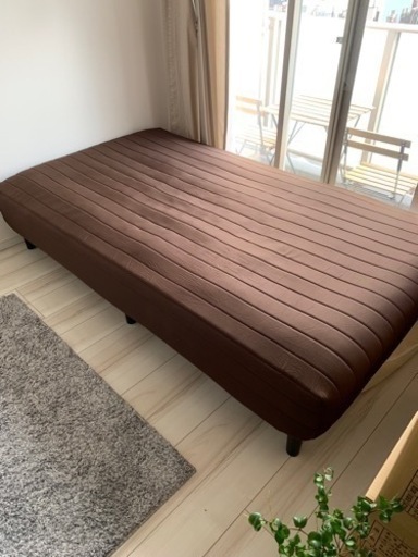 ☆無料☆ニトリ　脚付きマットレス　セミダブル