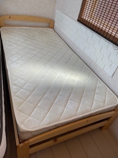 シングルベッド　マットレス付き