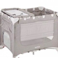 ハウクベビーベッドの画像