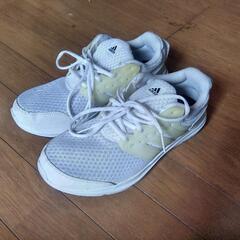 adidasスニーカー　27センチ