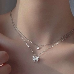 バタフライネックレス①