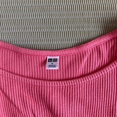 UNIQLO ピンクボートネックネックカットソー　Sの画像