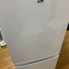 【クリーニング済】シャープ　冷蔵庫　137L