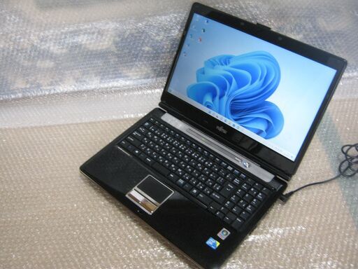 美品 Win11 64bit 500GB 4GB Wifi Office365 光沢液晶