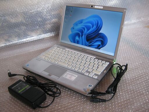 Win11 64bit 4GB 320GB カメラ Office365 Wifi