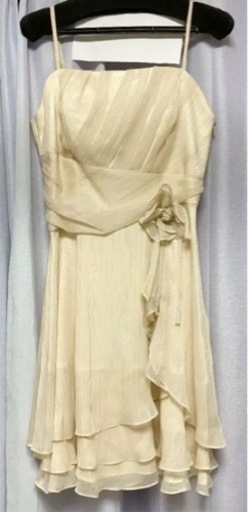 お呼ばれドレスを安くお譲りします