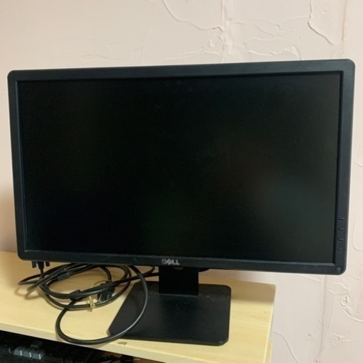 取引き中　液晶モニター
