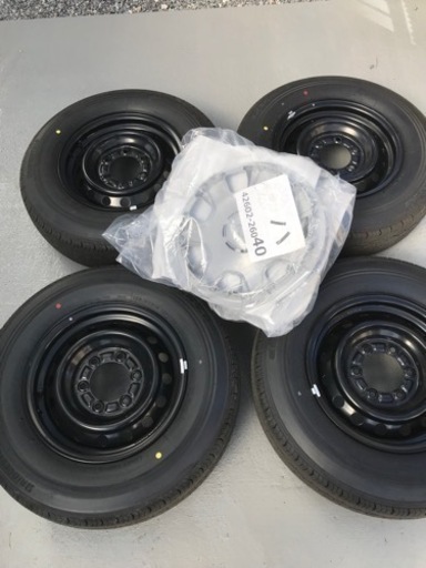 ハイエース 純正タイヤ 純正ホイール 新車外し 4本セット