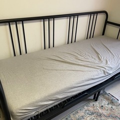 IKEA セミシングルベッド