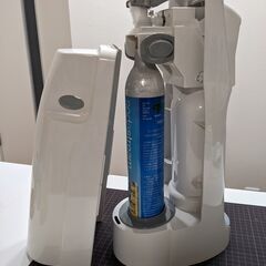 SodaStreamソーダメーカーとガスシリンダー(中古)の画像