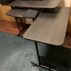 再掲：取りに来られる方限定！PCデスク＋椅子　プレゼント