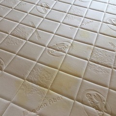 ダブルベッド ベッドフレーム&マットレスの画像