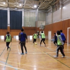 室内で楽しいエンジョイMIXフットサルしませんか♪